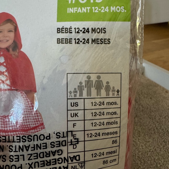 Little red riding hood - infant Halloween costume. Size 12-24 months - Picture 4 of 7